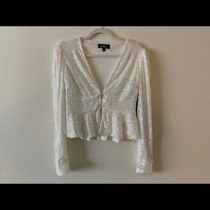 Lulu’s sparkly low v-neck crop top